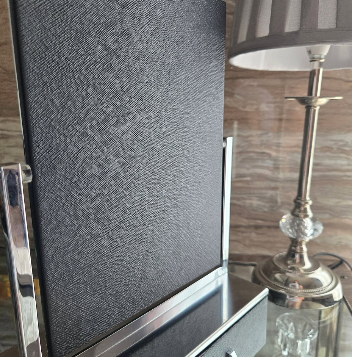 vint_agetherapy's tweet photo. Even the lamp couldn't stop looking 🪞

An original Prada vanity mirror with a black textured base and the name in raised silver letters. Our lamp spent the whole photoshoot checking itself out in it.
#vintage #prada #beauty https://t.co/8D7kBK1Ss5