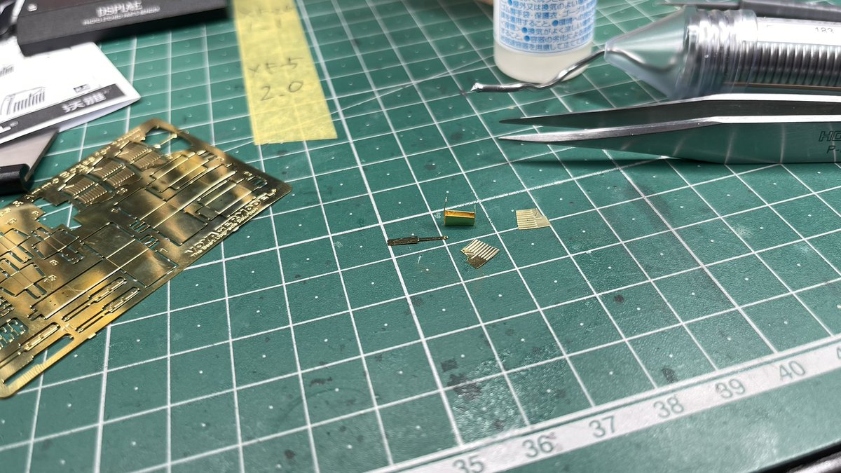 dorazonbiiii's tweet photo. ドッティングの退色表現のコツは未だ掴めず…
足回りのウェザリングは明日にして今日は息抜きに小物作りに逃げます_:(´ཀ`」 ∠):
東北AFVの会まであと1週間しかないいいいいい

#東北AFVの会
#8輪重装甲車 https://t.co/koX8Hkjhs1