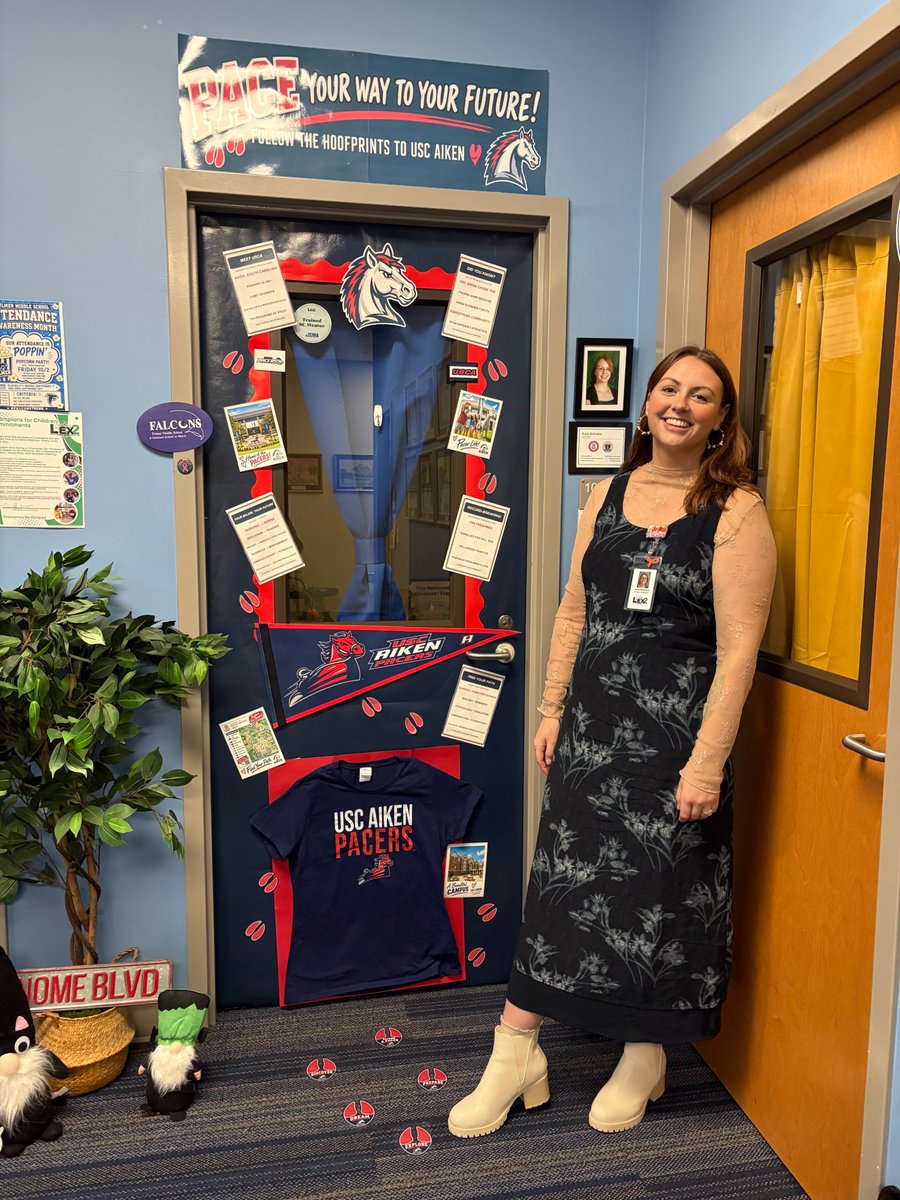 FulmerFalcons's tweet photo. π Congrats to our College Door Contest winners! π₯ Keely Ballentine, 8th Grade CounselorβUSC Aiken; π₯ Dr. Mary Davis, SLPβColumbia College! Thanks to our GEAR UP partnership for helping Fulmer students explore college & bright futures! π #GEARUPWeek #Lex2 https://t.co/pN1y8xBtzs
