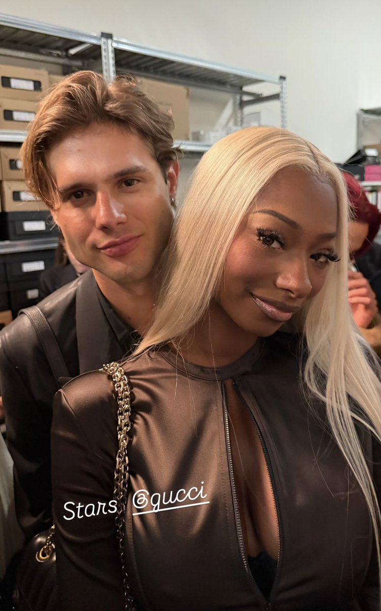 GaemSkit's tweet photo. Mel Ottenberg (interview magazine editor in chief) IGS

Bryce and Trinity https://t.co/1GGHE8b2Fd