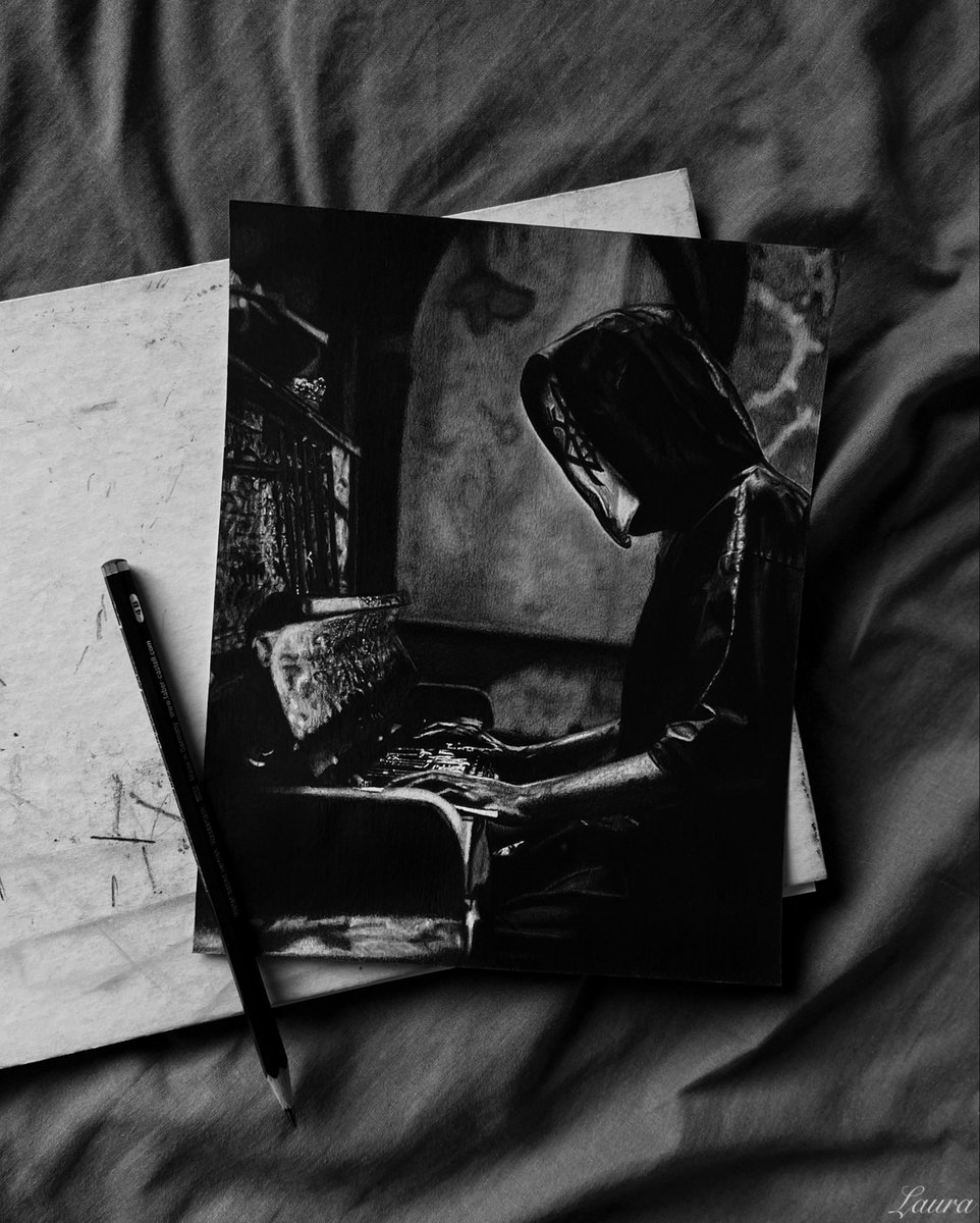 fallforII's tweet photo. “I wanna feel my stars align again, even if the earth breaks like burnt skin and the heavens just won’t open up for me.”

12 days later, this piece of Vessel is finally finished. 🤍 https://t.co/wiLm2VM4l5
