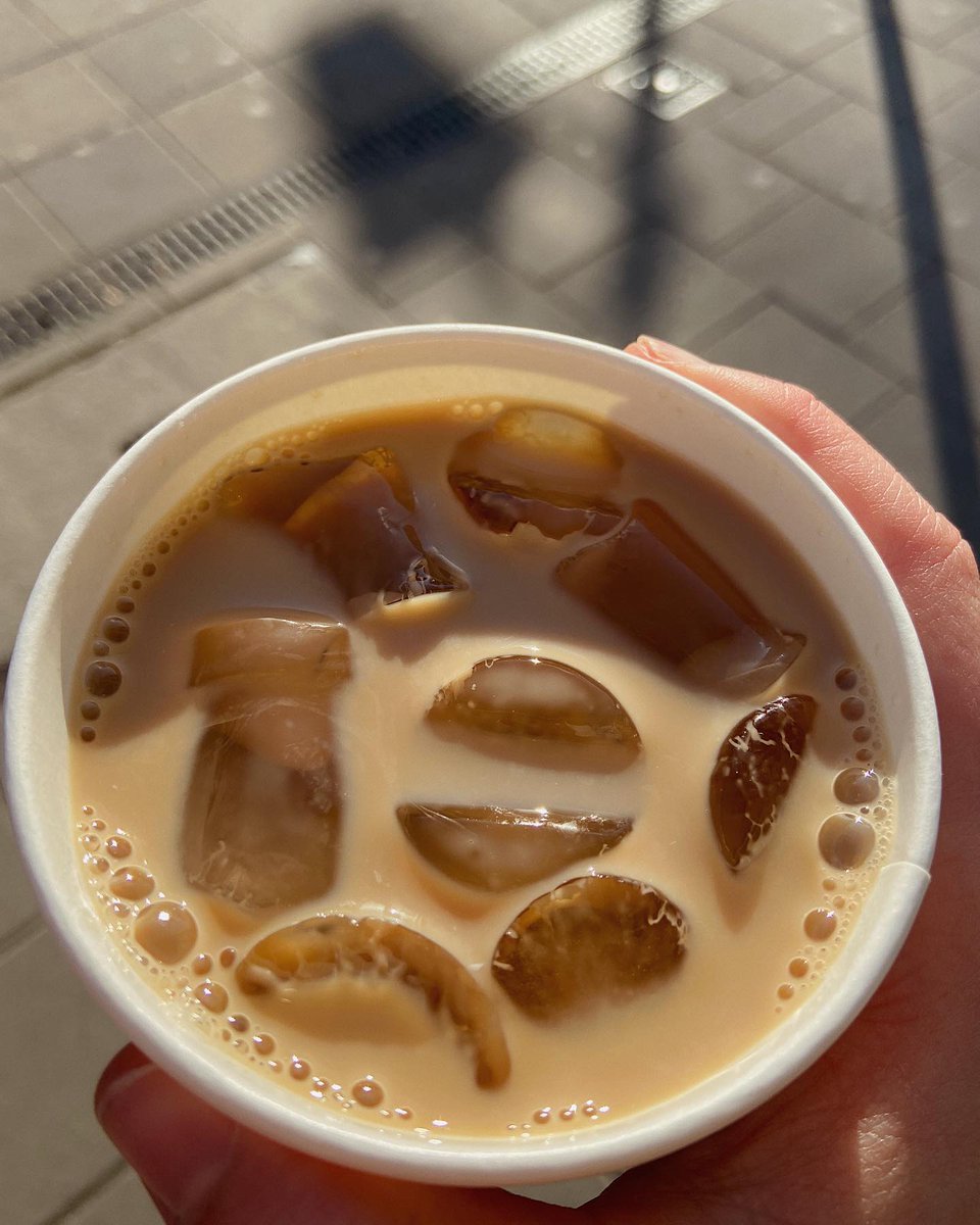 CarollTroeil's tweet photo. Coffee is an addiction. I created this page to share my passion for food and a balanced lifestyle with you. https://t.co/Q0AgJI78Gy