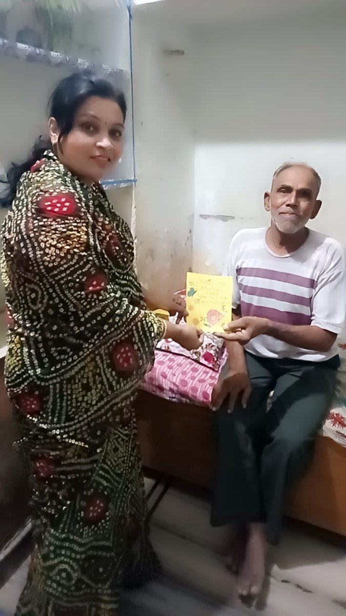 icds_rajasthan's tweet photo. आंगन मिलन 🌸
आंगनवाड़ी कार्यकर्ता द्वारा हाथों से निमंत्रण पत्र तैयार कर नागरिकों एवं जनप्रतिनिधियों को कार्यक्रम में स्नेहपूर्वक आमंत्रित किया गया।

अनीता शर्मा | आंगनवाड़ी कार्यकर्ता
आंगनवाड़ी केंद्र – फिरदौस कॉलोनी
सेक्टर – रामदेव रोड | प्रोजेक्ट – पाली ग्रामीण | https://t.co/effZL4pc8D