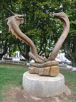 crstianFVl's tweet photo. @suadzilla Me da igual gracias por qué es canon(?), En el sur de nuestro país tenemos un mito de la creación que es Ten ten vilu y Cai cai Vilu, que son 2 serpientes gigantes ten ten de la tierra y cai cai del mar, se pelearon por la humanidad (ten ten era el bueno) y crearon las islas sur https://t.co/N43NkPk4DT