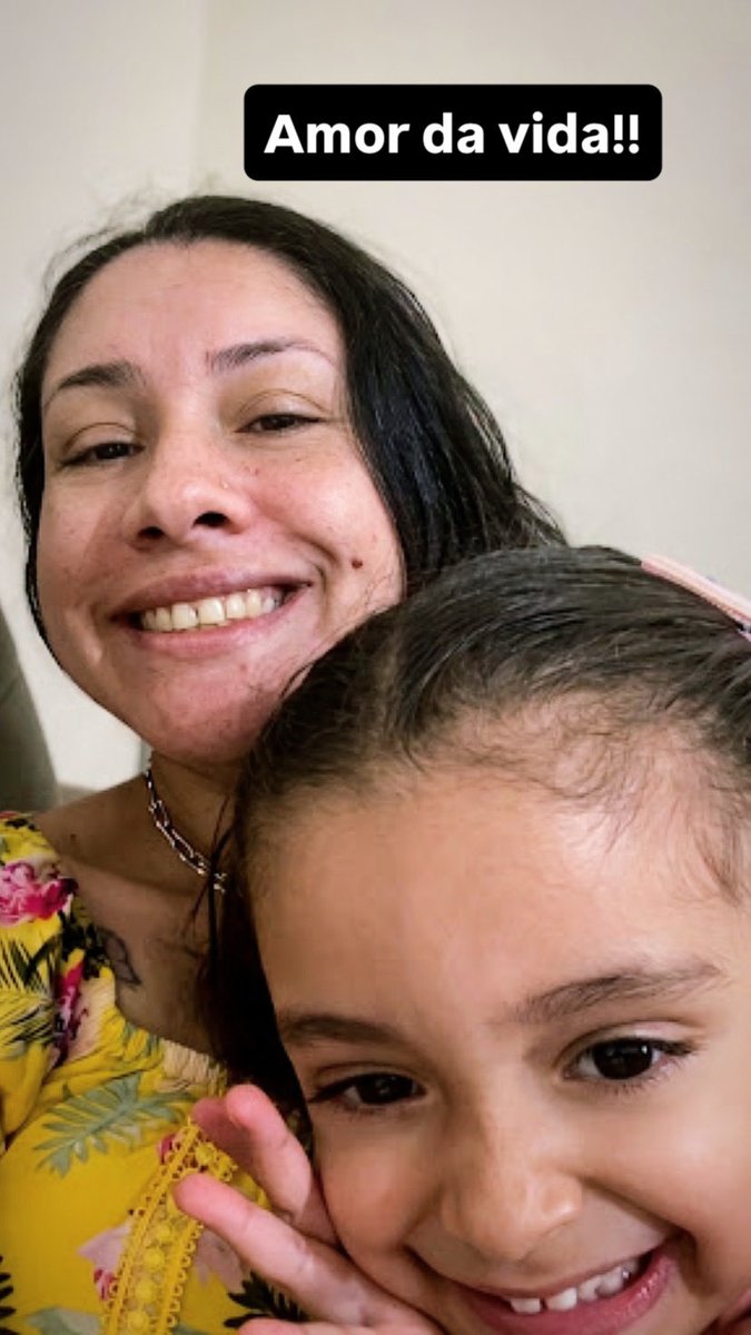 Marianascbr's tweet photo. #Filha https://t.co/LUzKkBvpdl
