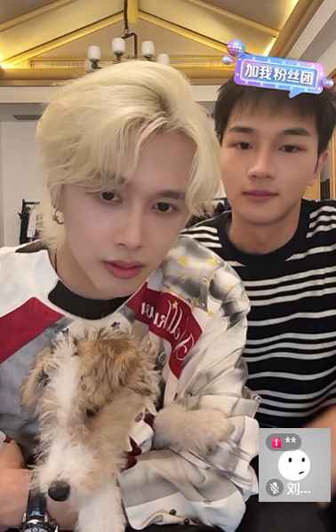 moonxzayi's tweet photo. i love my happy family :(
#WinterSunSpecialEP1
#WinterSunExtraEP1 https://t.co/DWvMQKVsPi