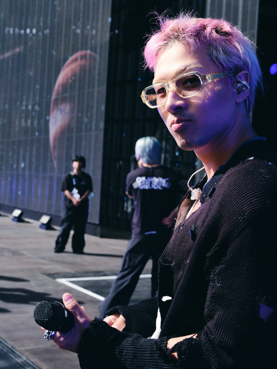solysombra0518's tweet photo. ☾☾○☽☽    TAEYANG INSTA UPDATE (260922) ①            

" 빠 "   (パ) 

 [ < XX : COSMOS > in PARIS ]      

📸: @__youngbae__ 🥰🙏

https://t.co/AWqqu87mHh

#TAEYANG #태양 
#BIGBANG #빅뱅 #COSMOS_WORLD_TOUR_IN_PARIS 
#COSMOSinPARIS https://t.co/Kdt4nNPAlp