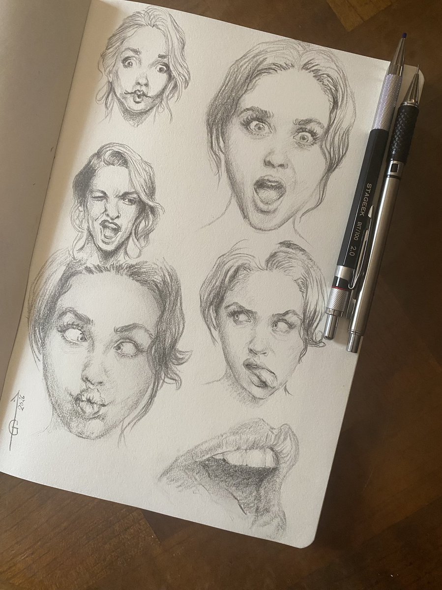 AudreyGianelli's tweet photo. I continue my expressions study today on my little sketchbook😜
Goals : not erase, just accept the process.
Week end is coming, do you have any plans ?
#sketch #dessin #dessindujour #drawing https://t.co/FjZyPg7XiB