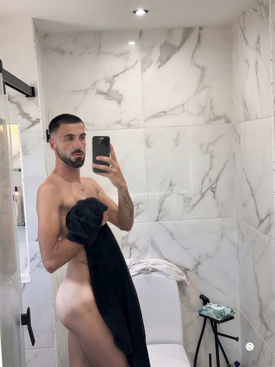 Gucca19's tweet photo. Será … demasiado !?!? 🤭 https://t.co/YBHTadHjoC