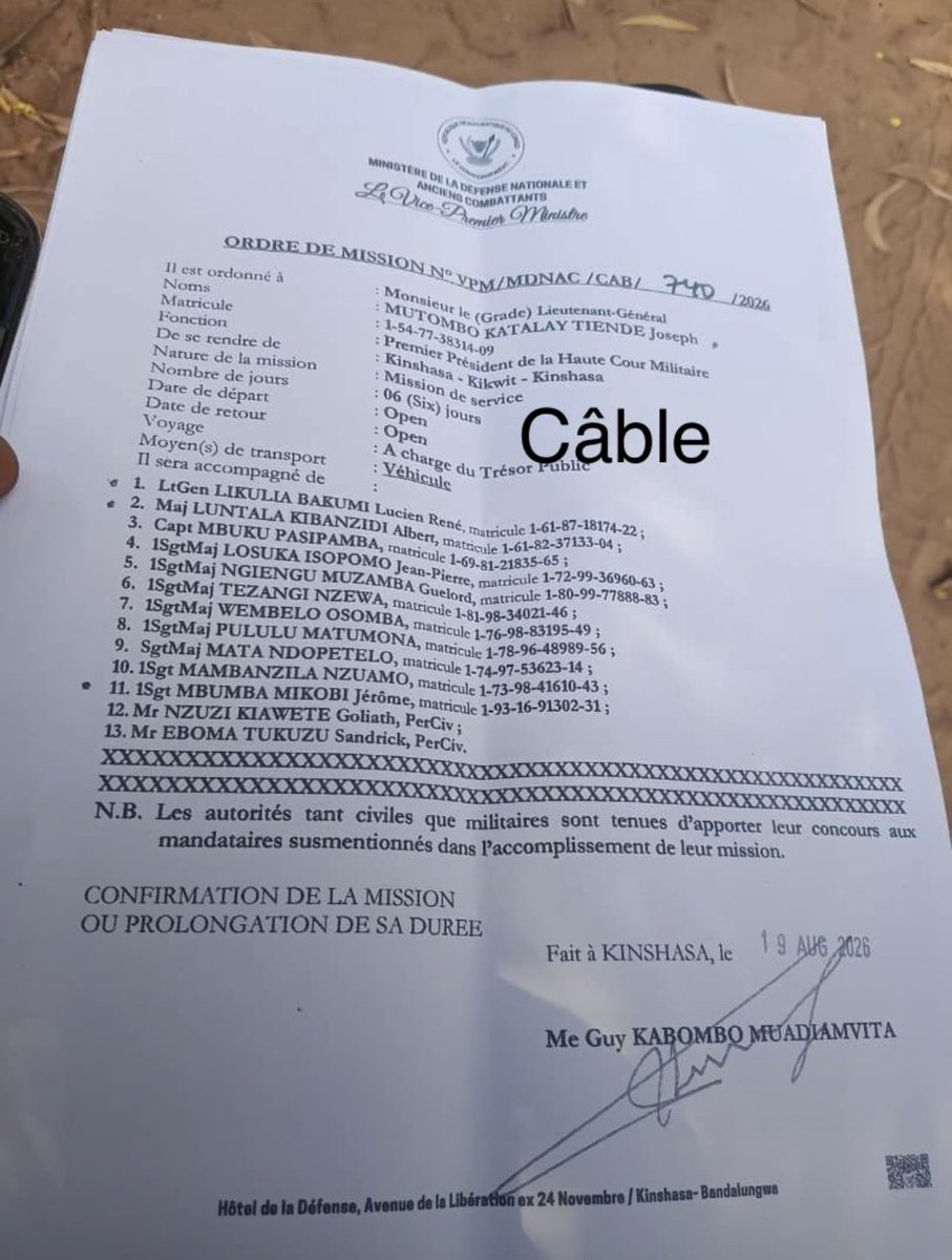 KimKimuntu's tweet photo. #RDC : 🚨🛑 Crash aérien à Kenge | Selon l’ordre de mission du ministère de la Défense nationale daté du 19 août 2026 et signé par le vice-Premier ministre Guy Kabombo Muadiamvita, le lieutenant-général Joseph Mutombo Katalay Tiende, Premier président de la Haute Cour militaire, et le lieutenant-général Lucien-René Likulia Bakumi, auditeur général des FARDC, figuraient parmi les passagers de l’aéronef Let 410 immatriculé 9S-GUC, qui s’est écrasé ce vendredi dans les environs de Kenge, dans le Kwango.

Ils effectuaient une mission de service sur l’axe Kinshasa–Kikwit–Kinshasa.