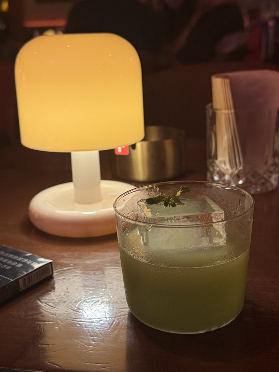 Bigletter2's tweet photo. 🍺中秋快乐🌙 https://t.co/9Lz31dwadD