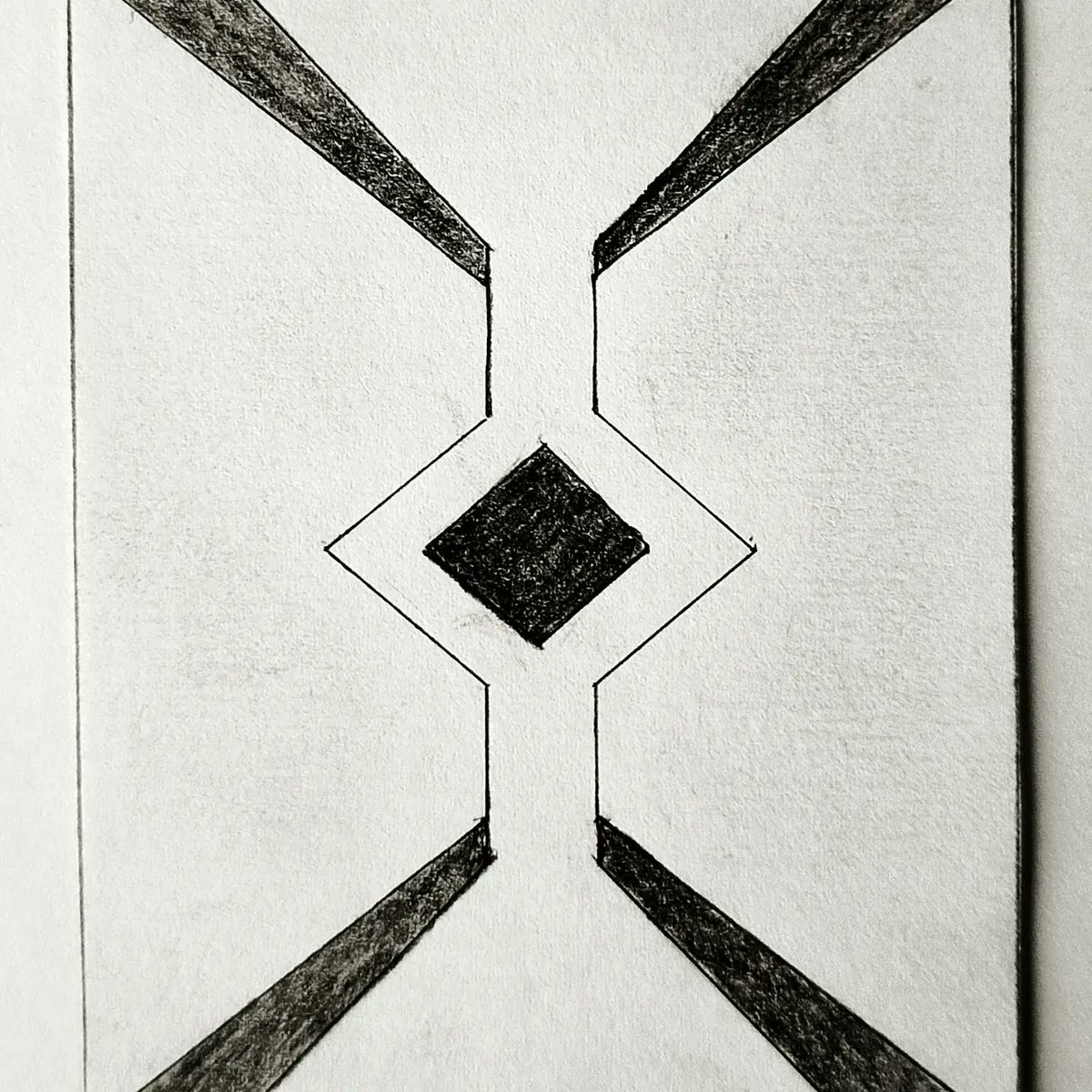 GenaroShimon's tweet photo. Carpet design by David Solomon. https://t.co/qReNdsekz2