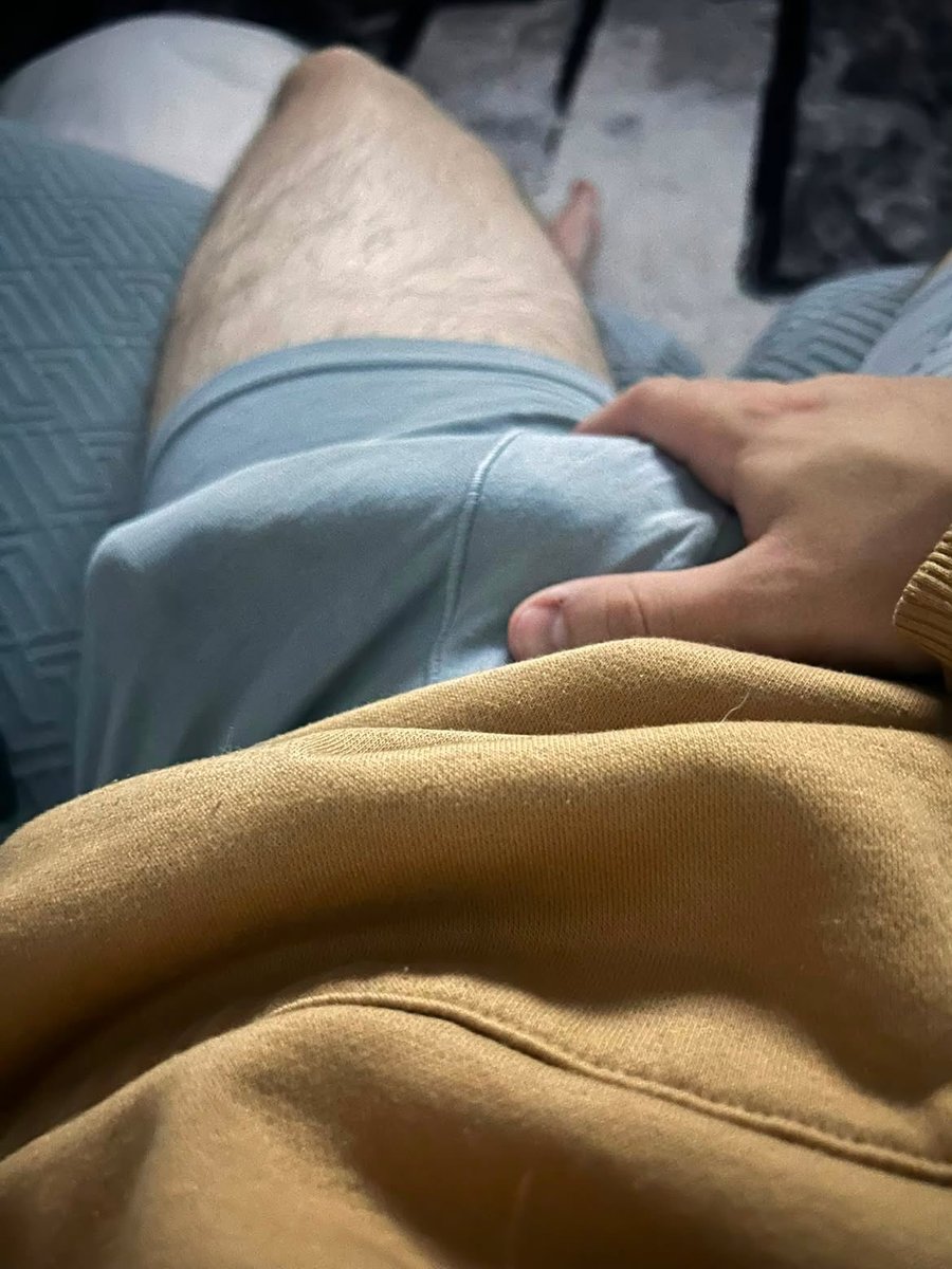 BWMidwestCXXX's tweet photo. Just a little preview 👀 

Follow + like and maybe I’ll unwrap the rest in your DMs 😈 https://t.co/s6Wx2f4lDT