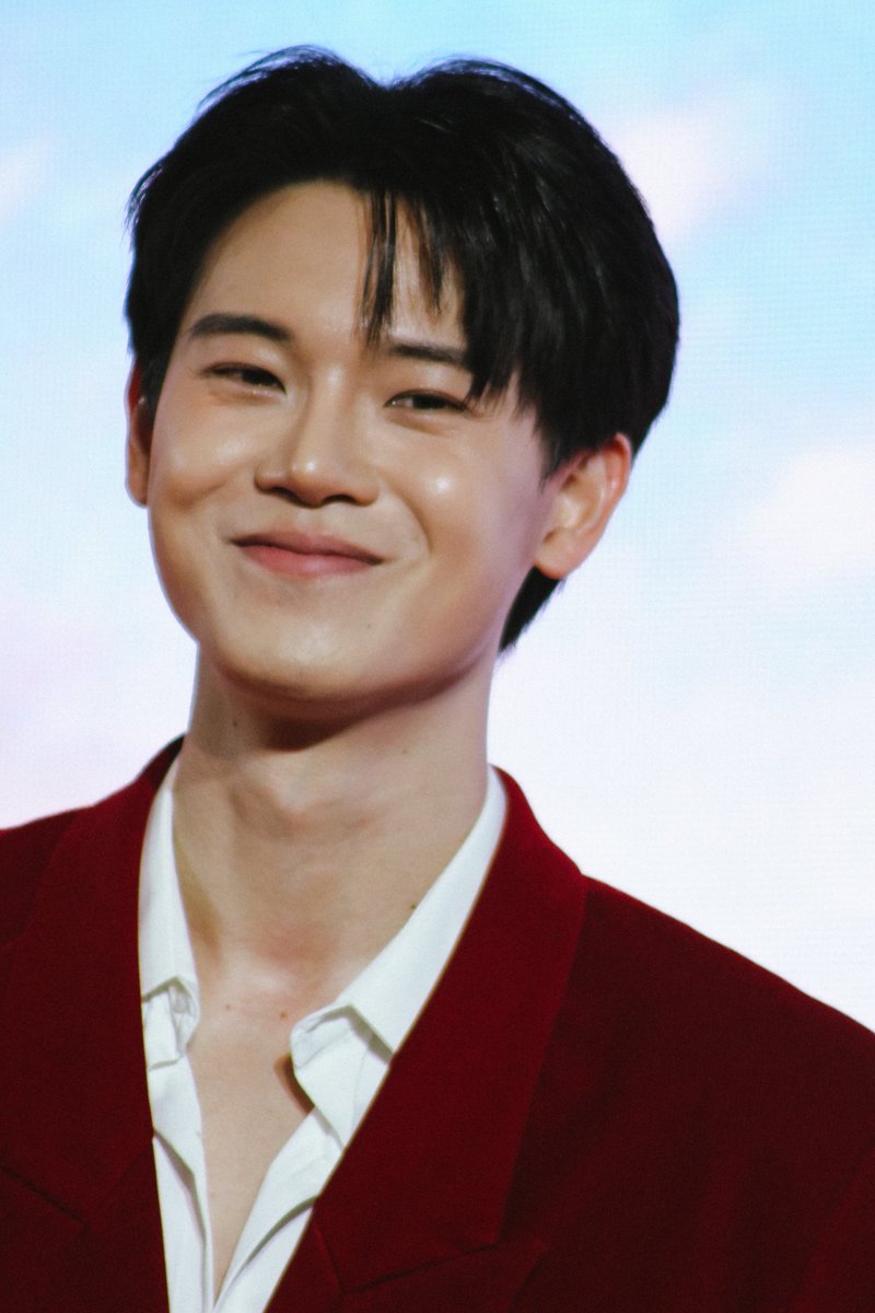 7Munee's tweet photo. แปะยิ้มของพี่ 🫶🫶🫠🫠

YIN ANAN X VIETJET TH
#Vietjet10thannixYin 
#yinyin_anw @yinyin_anw https://t.co/3DKULWQGAm