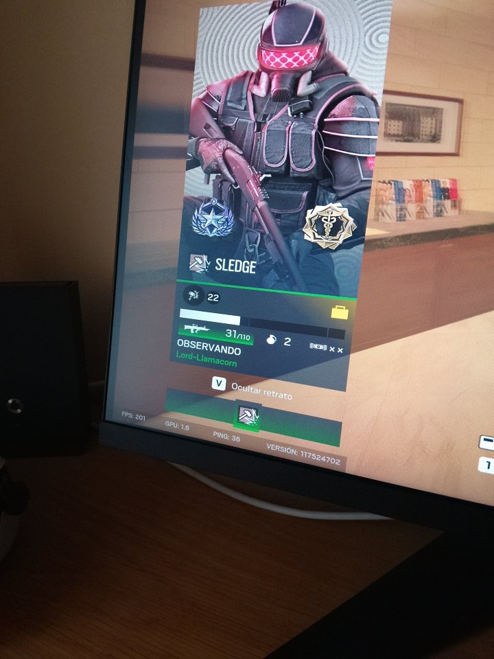 Hugo11105968's tweet photo. 1st round 500fps, 4th round: AMD ryzen 7 9800, 5070TI 32 RAM not more than 50 °C playing so why tf my fps go down only playing r6??? @Ubisoft fix your fricking game pleaseee https://t.co/Ip8rkOPN3n