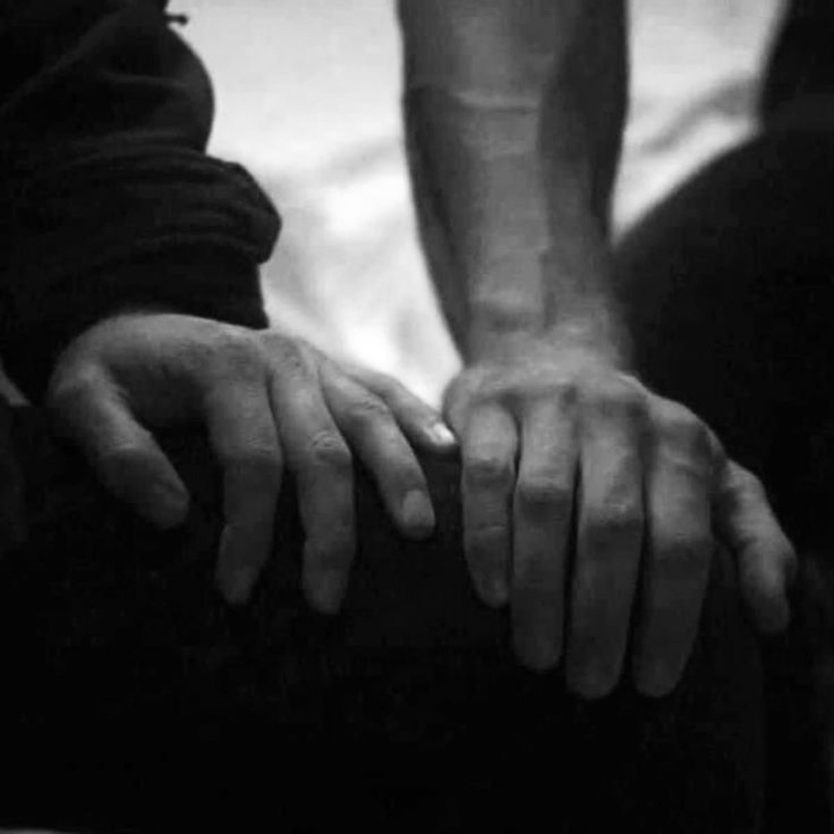 idyllicsoullll's tweet photo. 💌 Unraveling Affairs 
🖋️ : by x_Hobi_x  
📎https://t.co/cjgU1OdGKb

• 102k (JiKook)
• A/B/O - Modern Setting
• Established Relationship
• Arranged Marriage
🎭 Creative Director Alpha Jk, Interior Designer Omega Jm
⚠️ : Cheating (b/w Jikook)
🏷️ : Divorce, Self Healing, Angst https://t.co/aiSoke4EX7