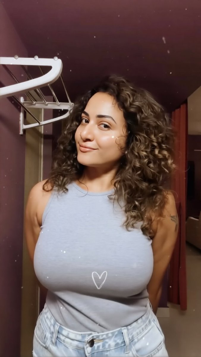 KKMu1w's tweet photo. Janani AshokKumar🖤🥰
#JananiAshokKumar #Janani 
#JananiAshok https://t.co/ZTSVt9t9Od