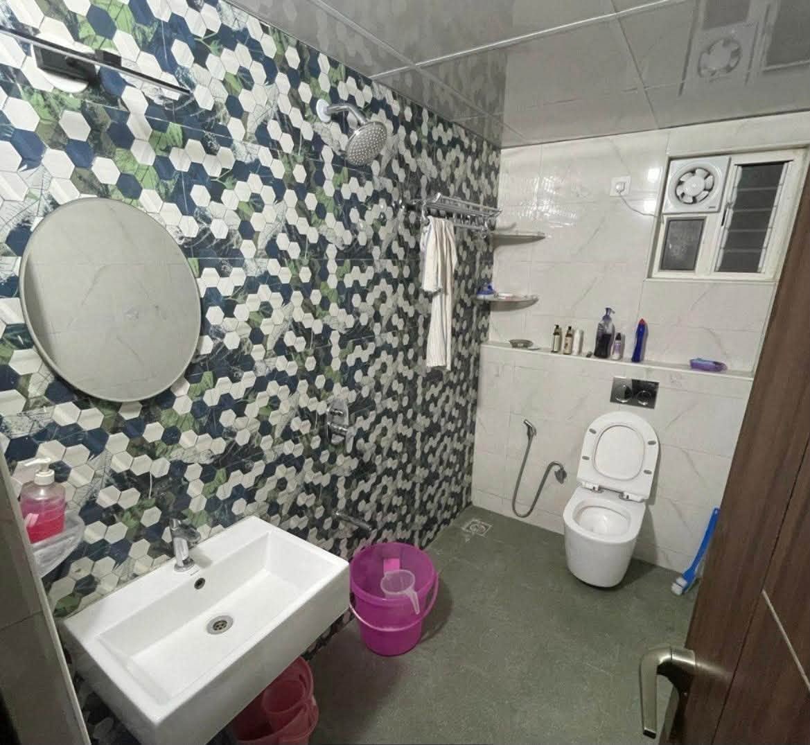 FlatX_Shoutout's tweet photo. 🏡 Female Flatmate Wanted in Whitefield
💸 Rent: ₹18166
💰 Deposit: ₹66660

Checkout: https://t.co/20yjDAoo75

#flatx #flatsandflatmates #flatmate #Bengaluru https://t.co/n8sh8T3I8C