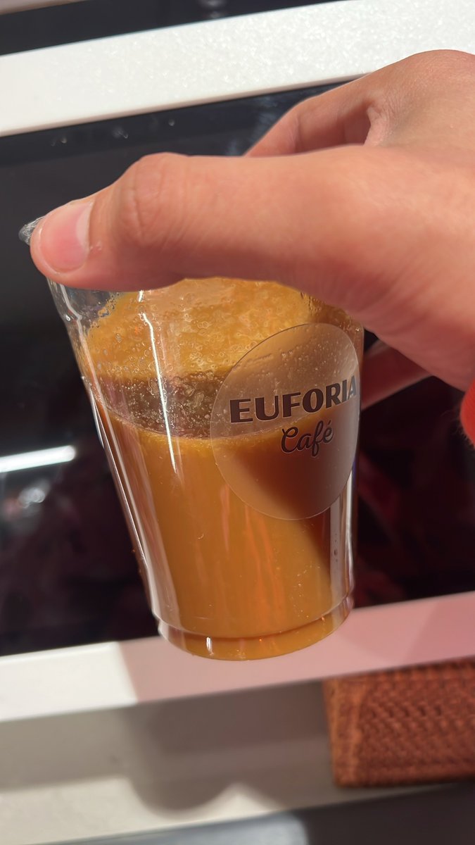 847Daniel's tweet photo. Mixed the espresso with the orange juice this morning 

Got my coworkers looking at me crazy rn 😩
Iykyk https://t.co/58ny0tygCV