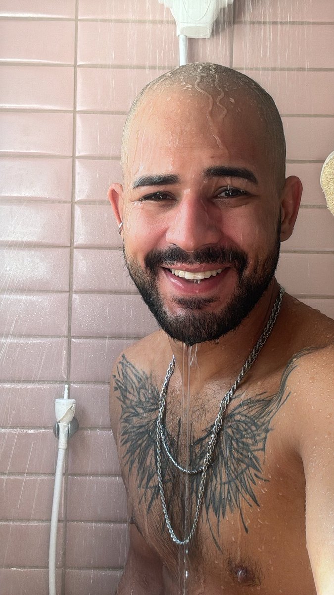 Cuozzoxl's tweet photo. #MensStyle #MenOfTwitter #GayTwitter #BrazilianMen #Viral https://t.co/fF3lVdJYYw