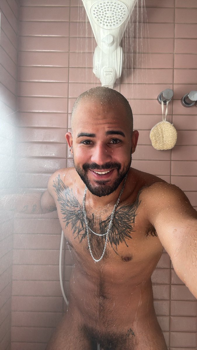 Cuozzoxl's tweet photo. #MensStyle #MenOfTwitter #GayTwitter #BrazilianMen #Viral https://t.co/fF3lVdJYYw