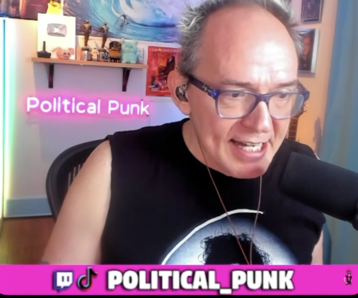 LiteralHabitual's tweet photo. You look like a pedophile https://t.co/LTZCxCiy55