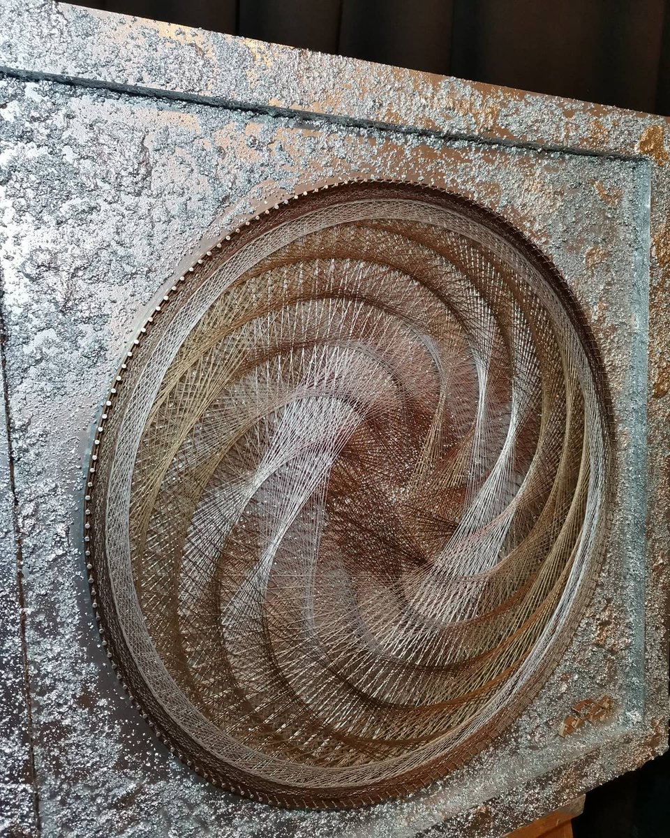ShelaBeadyrd's tweet photo. Created with the string art technique—handcrafted wood, nails, and thread brought together into one unique piece. https://t.co/q9Awydrqgj