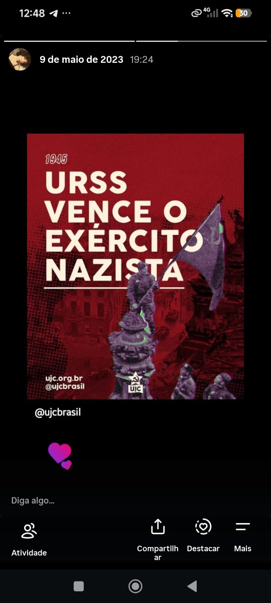 Hellenanicole's tweet photo. Quando perguntam desde quando eu sou tão bem politizada mas tipo assim https://t.co/2j3NqRwTLl