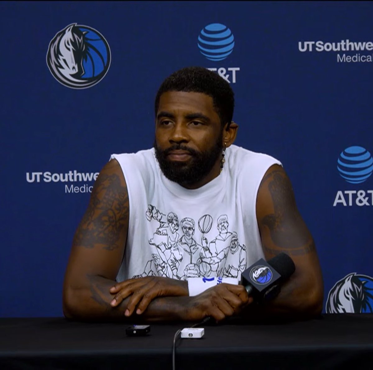 kyriecenter's tweet photo. KYRIE IS BACKKKKK!!!! https://t.co/xeprPzQCc2