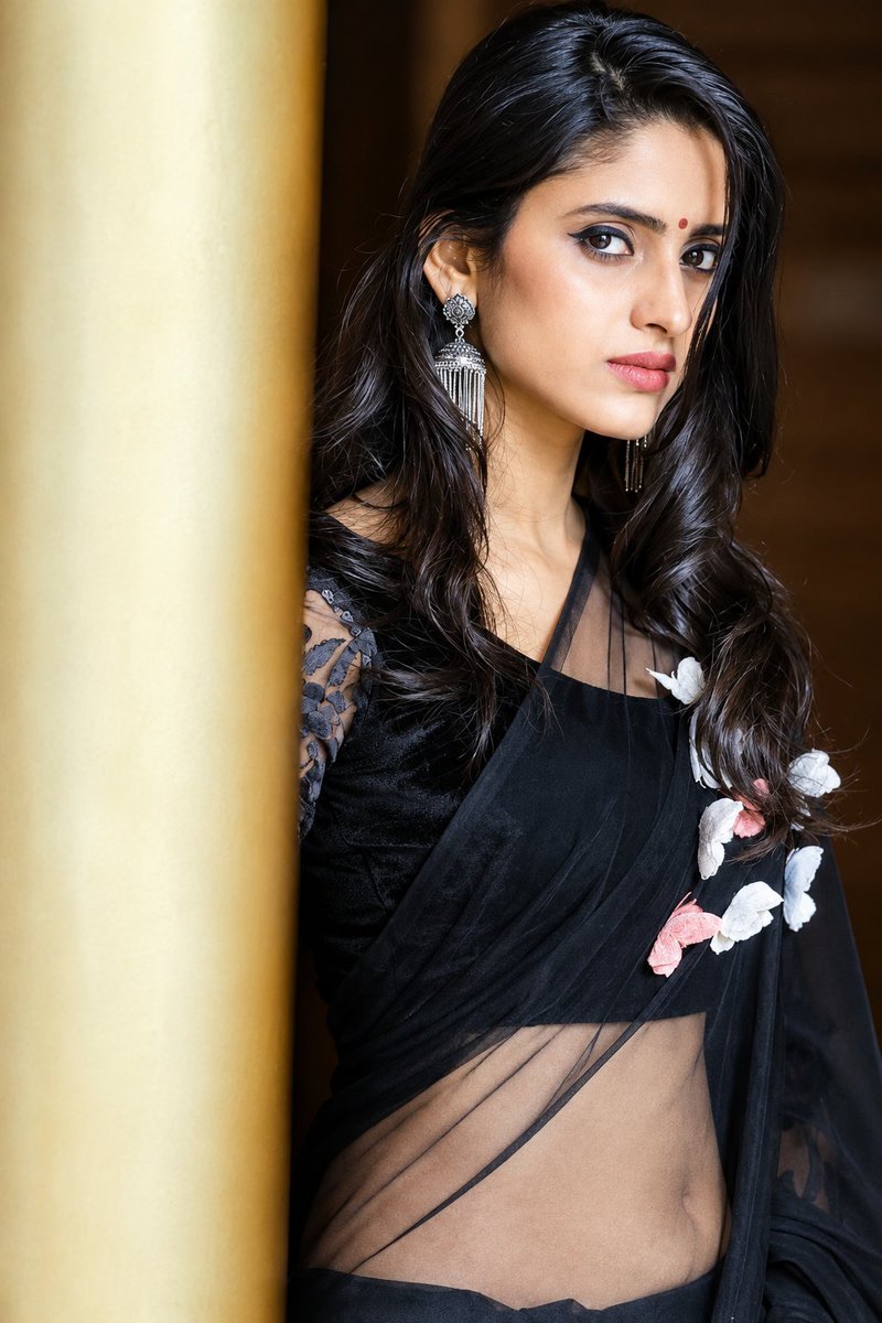 AmalaVibes's tweet photo. Ayesha Zeenath🔥🔥 https://t.co/95WOlYH07O