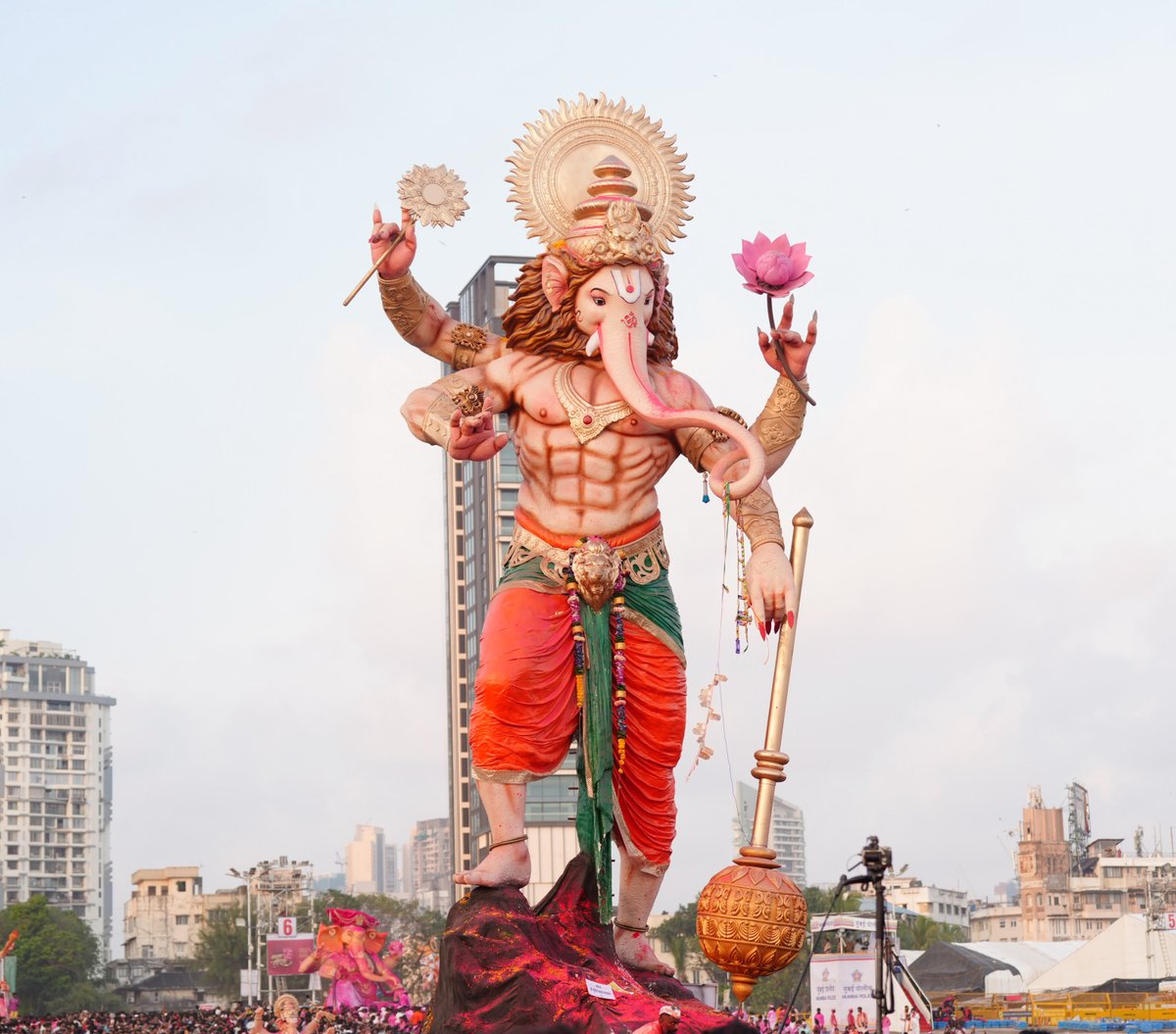 Dev_Fadnavis's tweet photo. #Mumbai #GaneshVisarjan #AnantChaturdashi https://t.co/HAHXFVCTO0