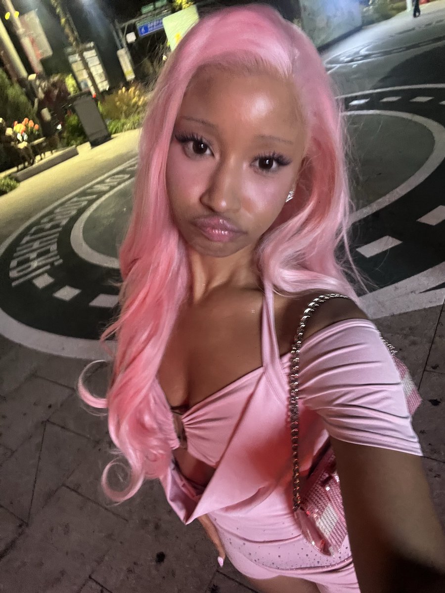 pinkgyaru's tweet photo. 🎀 https://t.co/Fi2X0NTtMk