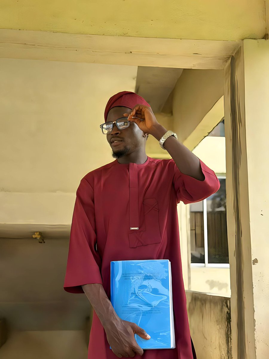 Ademolablizz's tweet photo. Project defense DONE✅. What are journey in the department of MATHEMATICS OAU🤲 Alhamdulilah. https://t.co/COFoUaPqXt
