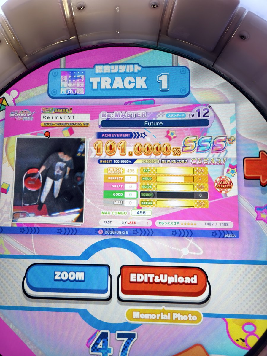 ReimsTNT's tweet photo. 【DX分 世界第二 】
Future ReMASTER DX Score -1
❗❗❓❓❓❓❓❓

原本只是在拼理論 打到已經超開心了然後抬頭一看「 -1 」完全不知道我打這麼好😭😭

我的第一首海外dx分榜一 也是我唯一能碰到的世界前五吧
世界DX分只輸Remiria 也是海外第二理論值 只輸Nichant 真的超級開心🥹🥹 https://t.co/dG4DjJyWM9
