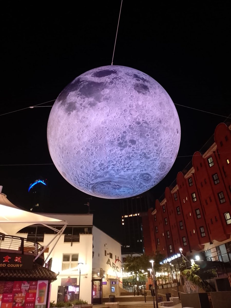 SouthsideDist's tweet photo. Happy Mid-Autumn Festival, everyone! 

🏮 The lanterns are up, the moon has risen… now the only thing missing is YOU! 🌕✨ See you this weekend in Birmingham Chinatown! https://t.co/qFflxQq8tx