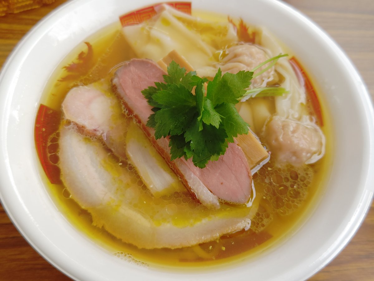 t2104tk's tweet photo. 熱狂中野ラーメン祭2026

らぁ麺 紫陽花
スペシャル限定
黒豚x地鶏xあいち鴨xはまぐりの
特製白醤油らぁ麺

後出しでスペシャル限定の発表があり当然予約。
食べれて良かったぁ😂
白醤油のまろやかな甘味と、かぼすとぶどう山椒かな?のフルーティで爽やかな味わい。
🍜フェス史上最高に美味しかった😋 https://t.co/6uq741C5zy
