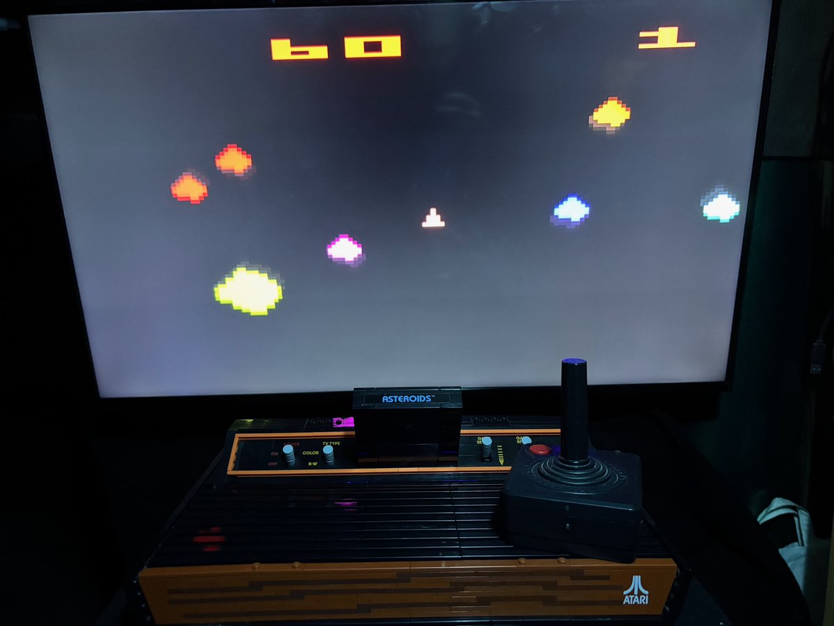 Tmbweed's tweet photo. @RetroMemoriesHQ https://t.co/ffCjj13kLi