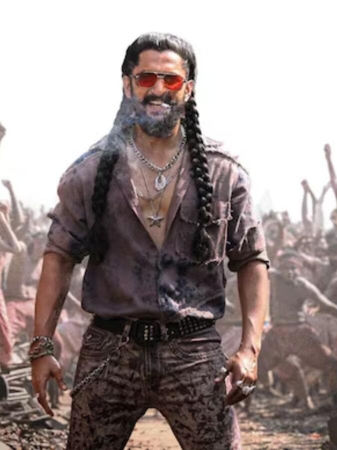 Shaykat2x's tweet photo. Positive :
1. Nani &amp; his Hardwork on Screen 
2. Aaya Sher

Negative :

1. Weird Entry
2. Aaya Sher Hindi Dub😑
3. kayadu useless
4. Raghav juyal (Comedian can't do serious Role) - Aavesham cheap Copy
5. Loud BGM
6. KGF copy Interval 😂
7. #SrikanthOdela 👎

R: 1.5/5 
#TheParadise https://t.co/XBZlyumMXN