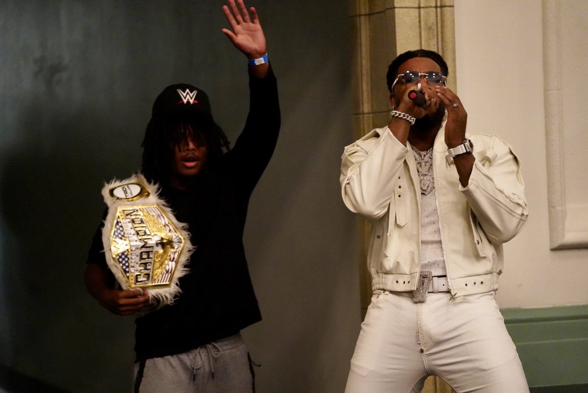 IPSAthletics's tweet photo. THIS IS HOW YOU START YOUR FRIDAY‼️

@WWE Superstars ⭐️ @_trickwilliams &amp; @lashlegendwwe visited @CAMMHS this morning for a mentor/Q&amp;A session with students.

Our students had an absolute BLAST 💥 &amp; we would like to thank @IndSportsCorp &amp; @WWE for making today possible &amp; GREAT! https://t.co/aItUZMNgOs