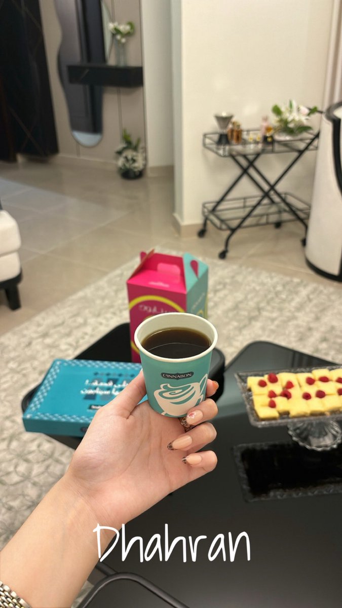 u511v_'s tweet photo. لقيتّك ماتشابهني ولا ديارك هي دياري
ولا طبعّك مثل طبعي ولا مثلك يناسبني

شريت البعد واخترت الفراق اليوم اجباري 
وانا الي ماهقيت بيوم زماني عنك يبعدني 

فمان الله يا قلب عطيته أجمّل أسراري 
فمان الله حتى لو ضميرك ماستحى منّي https://t.co/8HS0y7crYu