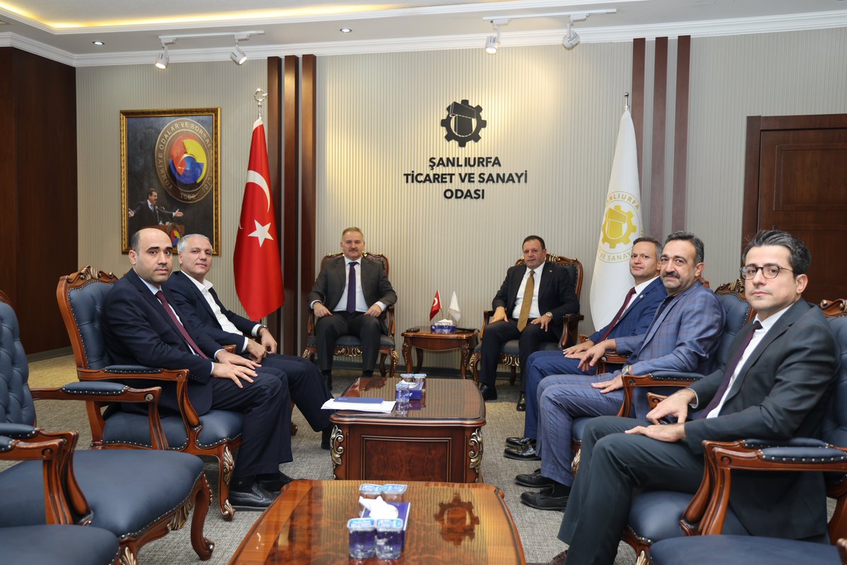 IBRAHIMKILIC571's tweet photo. Şanlıurfa sanayi ve ticarette yakaladığı ivmeyi şimdi teknolojiyle taçlandırıyor. 👏

ŞUTSO Yönetim Kurulu Başkanı @mdoganyetim ’in öncülüğünde hayata geçirilen #TEKMER genç girişimciler için önemli bir fırsat kapısı olacak inşallah. ŞUTSO’ya bir kazanım daha, şehrimizin geleceğine değerli bir yatırım daha.
Gençlerin önünü açacak #TEKMER şehrimize hayırlı olsun. 🟨💛

TEKNOFEST 2026 öncesinde hayata geçirilmesi çok güzel olmuş.

#Şanlıurfa #ŞUTSO #TEKMER #MehmetDoğanYetim #UrfaGençliği
#Girişimcilik #Teknoloji #moneyslave #25settembre2026 #GençGirişimciler #İnovasyon #ArGe #GirişimcilikMerkezi #Memleketİçin #Panamá

@hrumedya @mtahirgulluoglu  @mdoganyetim  @serhatkrd  @berkan_aydilek  @mustafatas34  @TOBBiletisim  @RHisarciklioglu