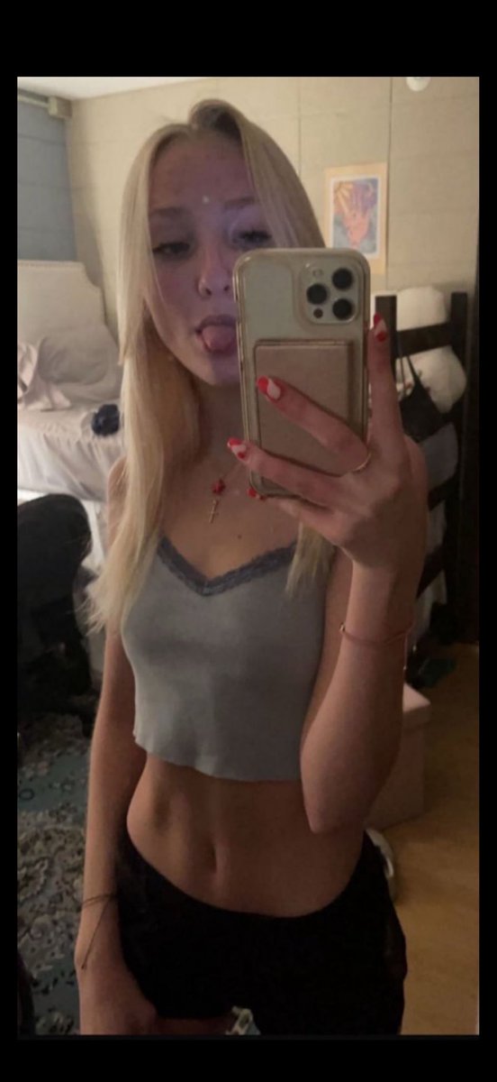 pawelcocb2's tweet photo. Blonde angel 👱‍♀️👱‍♀️Send me your g💁‍♀️f to get her exposed #cuck #leak #expose #exposed #submission #wankchat #trade https://t.co/B502O6E9A6
