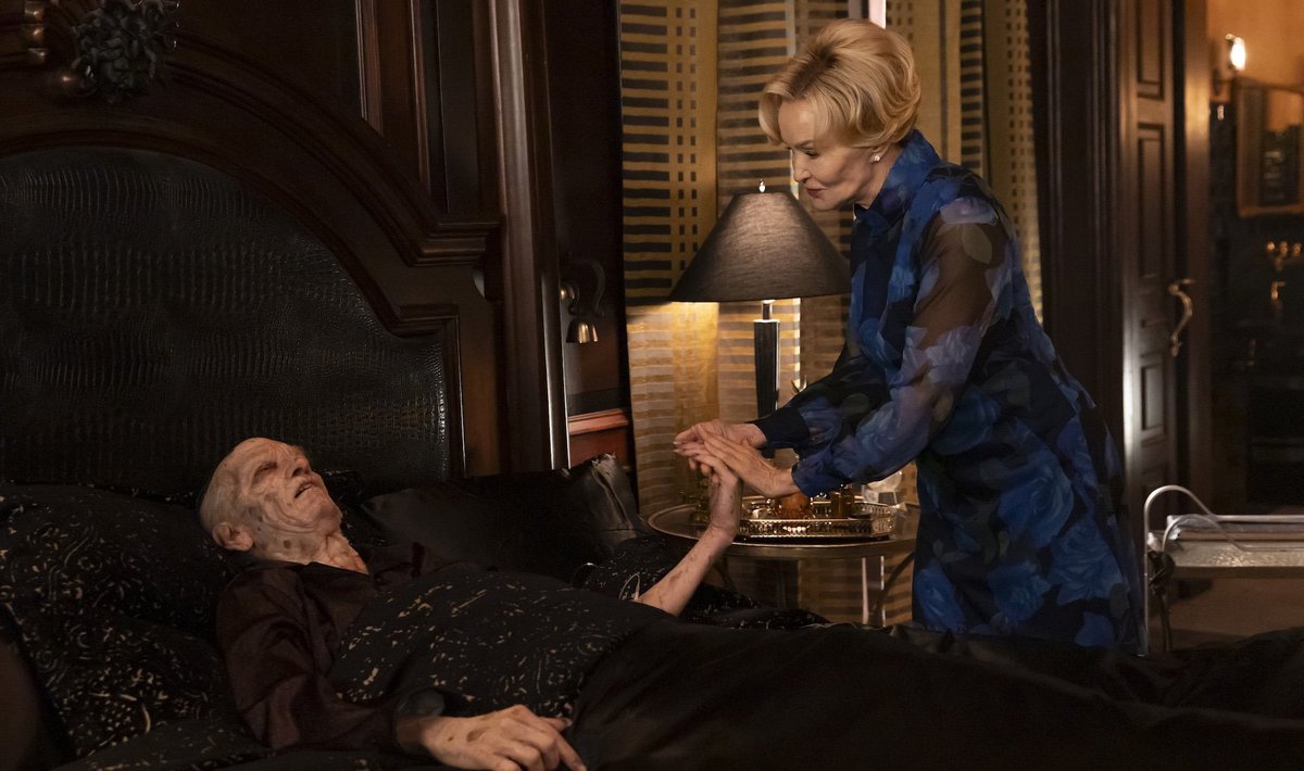 CentralAHSBRA's tweet photo. ‼️THREAD DE EXPLICAÇÕES DOS PRIMEIROS EPISÓDIOS DE #AHS13!

Sigam o fio para entenderem alguns pontos que podem ter ficado confusos. https://t.co/5C9TRCMgCb