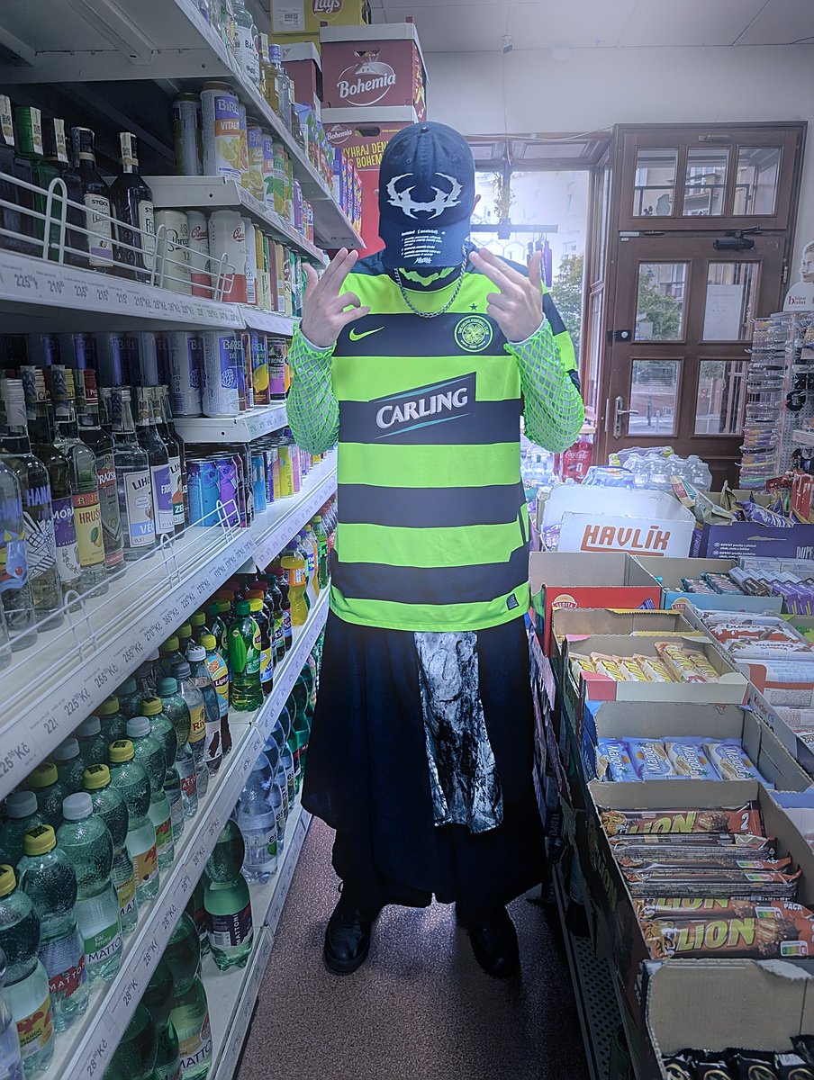 Nickname404Bass's tweet photo. BRINGING MY SOUND TO CHAPEAU ROUGE – 9/25 (FRI) – PRAGUE, CZ – DON'T MISS IT!! 🐉🏰
ALONGSIDE LAUROFOXIK, DATABASS, GEKKERI & other artists
IF UR SCARED, STAY THE F*CK HOME! 🕸️⛓️
#undergroundmusic #electronicmusic #basshead #internetmusic #darksouls https://t.co/rPCDgrGNpJ