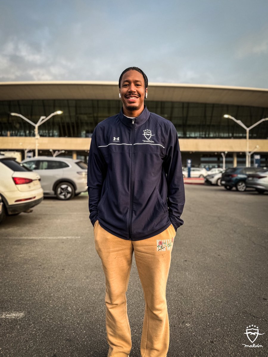 ClubMalvin's tweet photo. ✈️ 𝗘𝗦𝗧𝗔́ 𝗔𝗖𝗔́ 👋🏼 

𝗦𝘂𝗽𝗿𝗲𝗺𝗲 𝗛𝗮𝗻𝗻𝗮𝗵 ya en el país para sumarse al equipo.

#SomosElBarrio🔵⚪️ https://t.co/6NVattBKXl