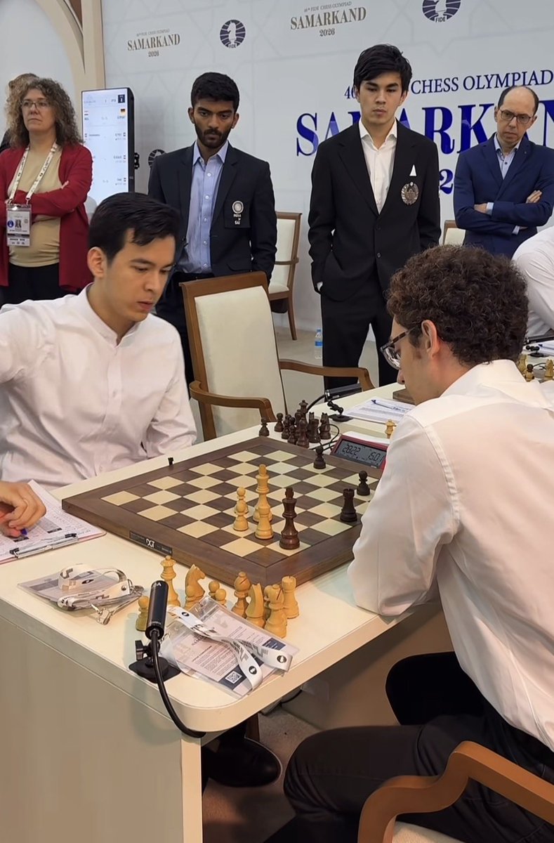 thechessnerd's tweet photo. Crazy frame from FIDE social media team https://t.co/IbVovje2YL