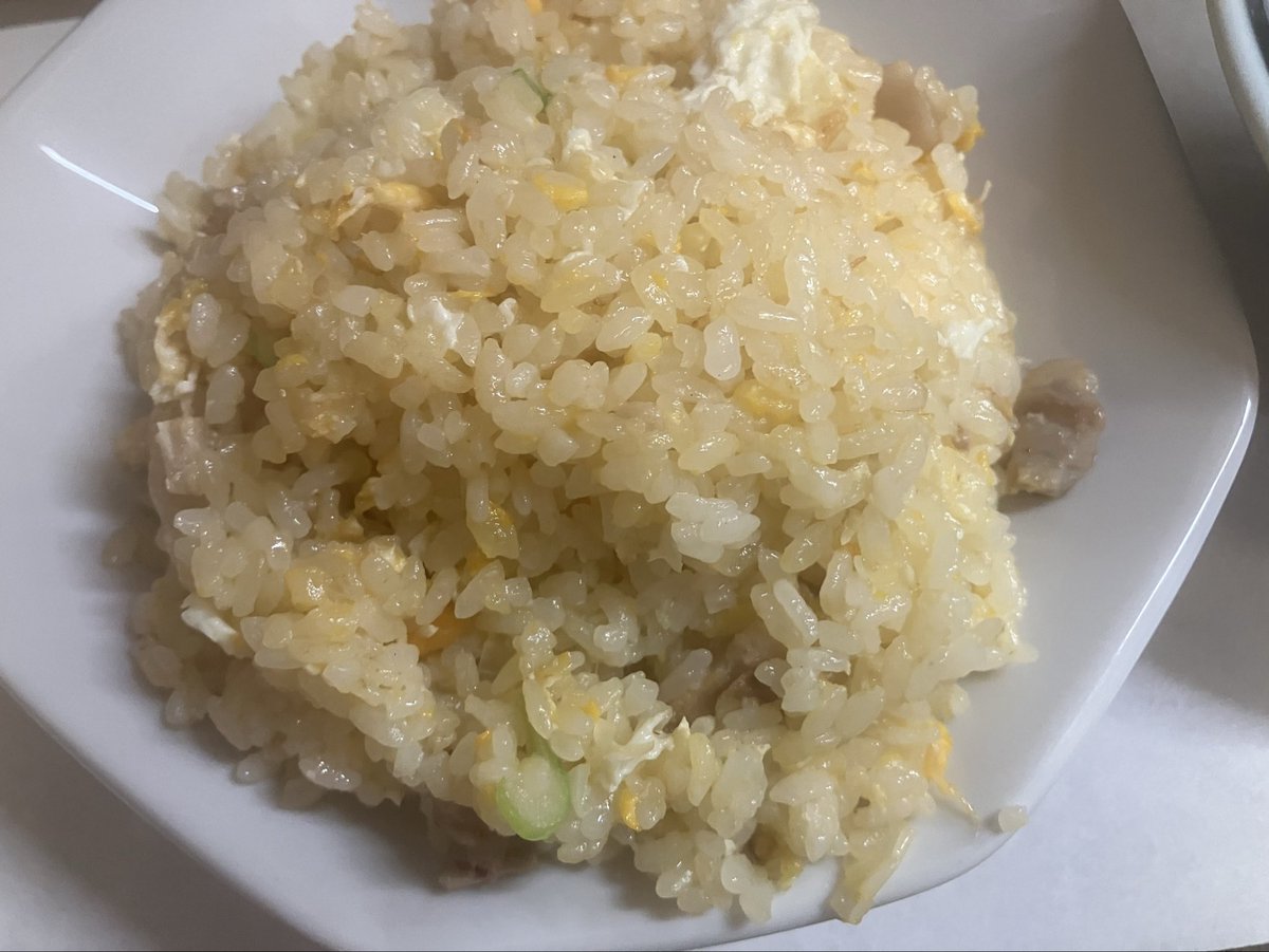 sim_no_life's tweet photo. 上野ラスト珍々軒。もう腹パンだったけどここのチャーハンが食べたかった。 https://t.co/9jBeQ5DATf