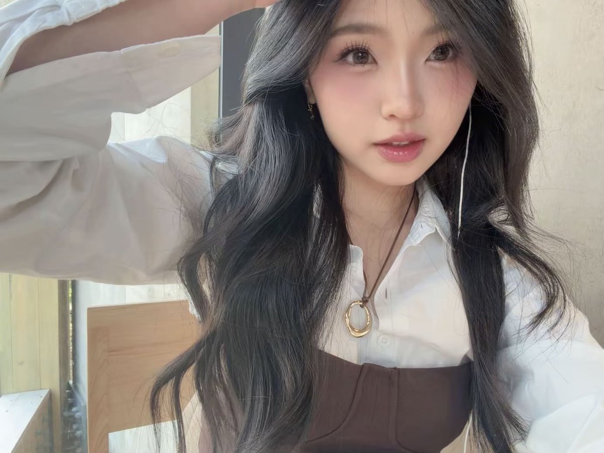 Y_CynthiaJKT48's tweet photo. Semoga tidurmu nyenyak ya malam ini kakak-kakak dan adek-adekku 🤎 https://t.co/STiV1aStyF