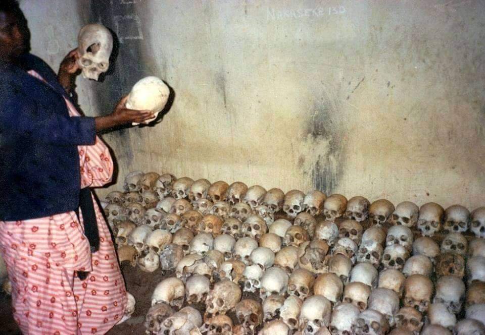 Sempira4freedom's tweet photo. THE LUWERO LIE!
- 1981-85, Museveni starts bush war in Luwero.
- 600,000+ civilians dead.
- Used them as human shields, blamed Obote, then paraded their skulls for power.
- UPC demanded a forensic inquiry. Museveni refused. Why? https://t.co/HA13zar3J2