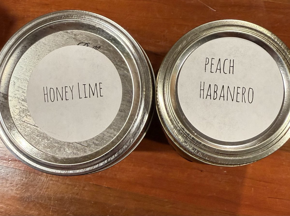 FsuSimon's tweet photo. Peach Habanero & Honey Lime BBQ Sauce #Deliciousness 🍢🍢 https://t.co/6yPKz5bAm4